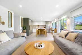 Caba del Sol, 3 Bed Beachfront Escape Cabarita Beach